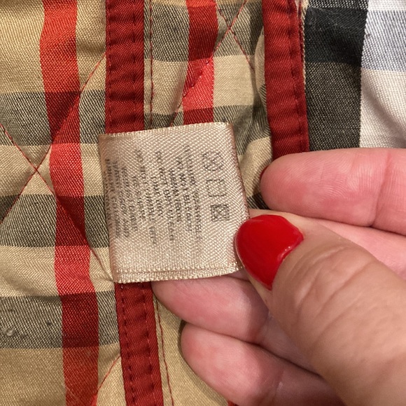 COPY - Burberry Girls burgundy jacket S (14Y) - Picture 4 of 6